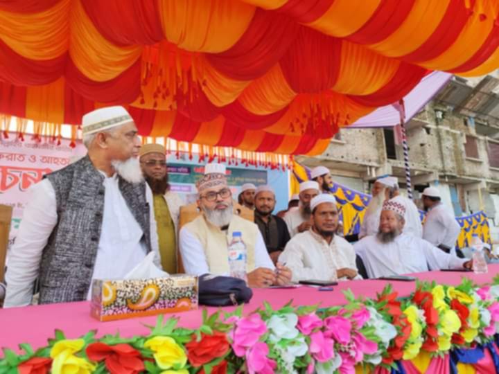 মুজিববাদী রাজনীতি এদেশে নি*ষি*দ্ধ করতে হবে যাতে এদেশে আর কখনো ফ্যাসিবাদ মাথাচাড়া দিয়ে উঠতে না পারে